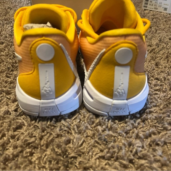 Nike Sabrina 1 TB’s - Picture 3 of 10